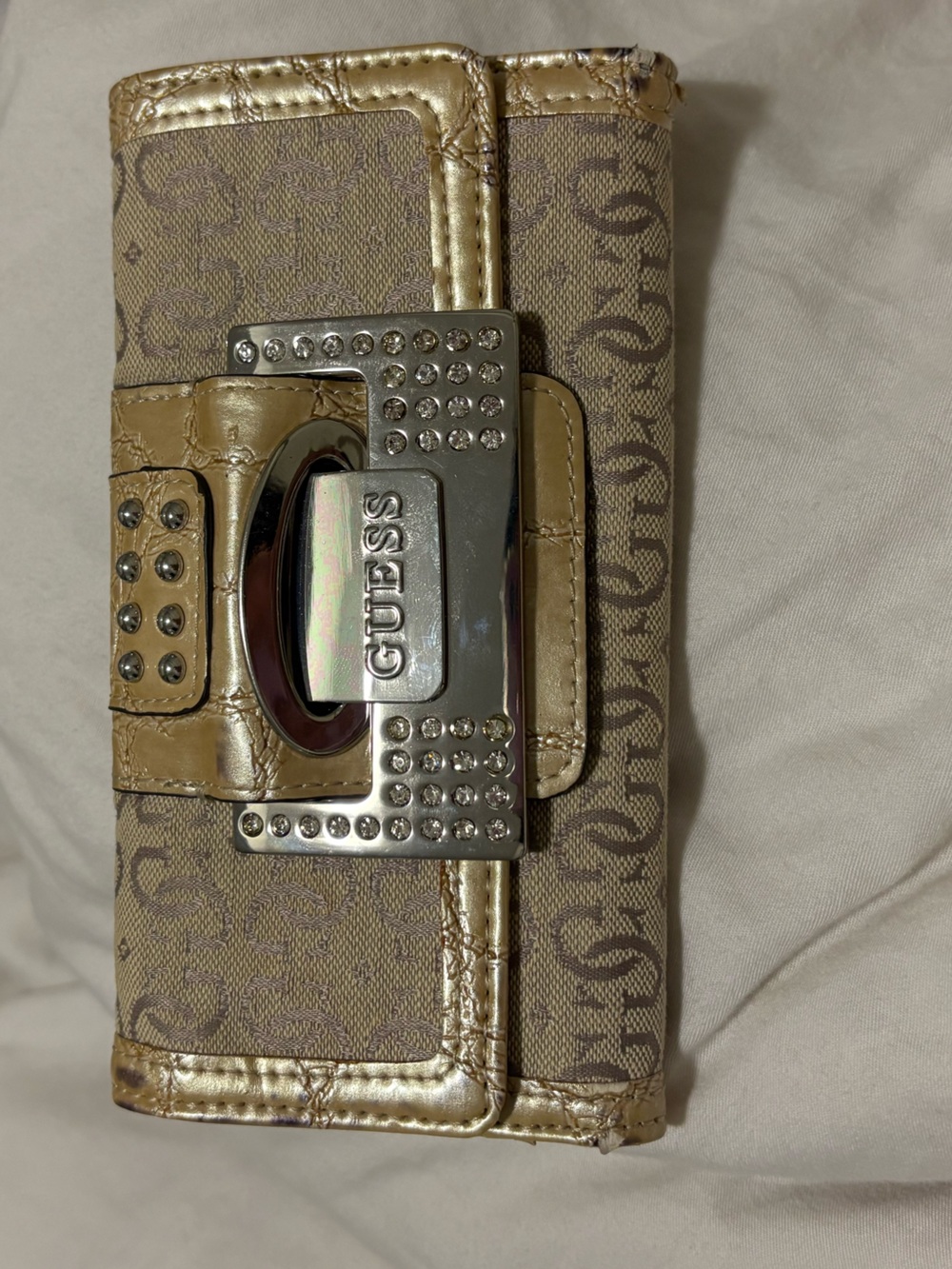 Vintage Y2K GUESS Monogram Rhinestone Buckle Trifold Wallet Beige Gold